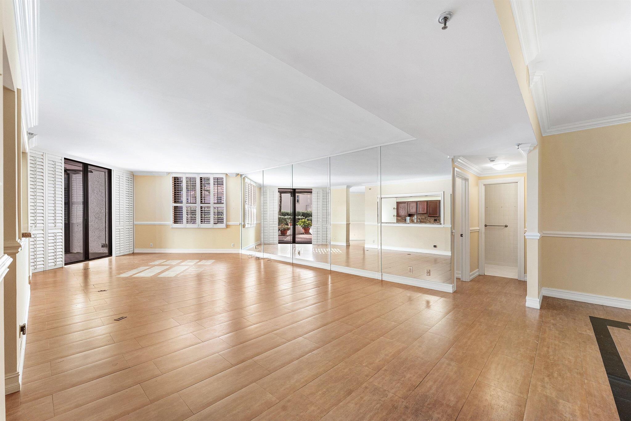 HILLSBORO OCEAN CLUB COND - Residential