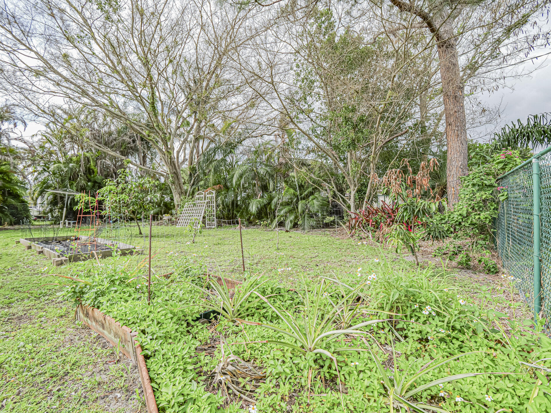 PORT ST LUCIE SECTION 3 - Residential