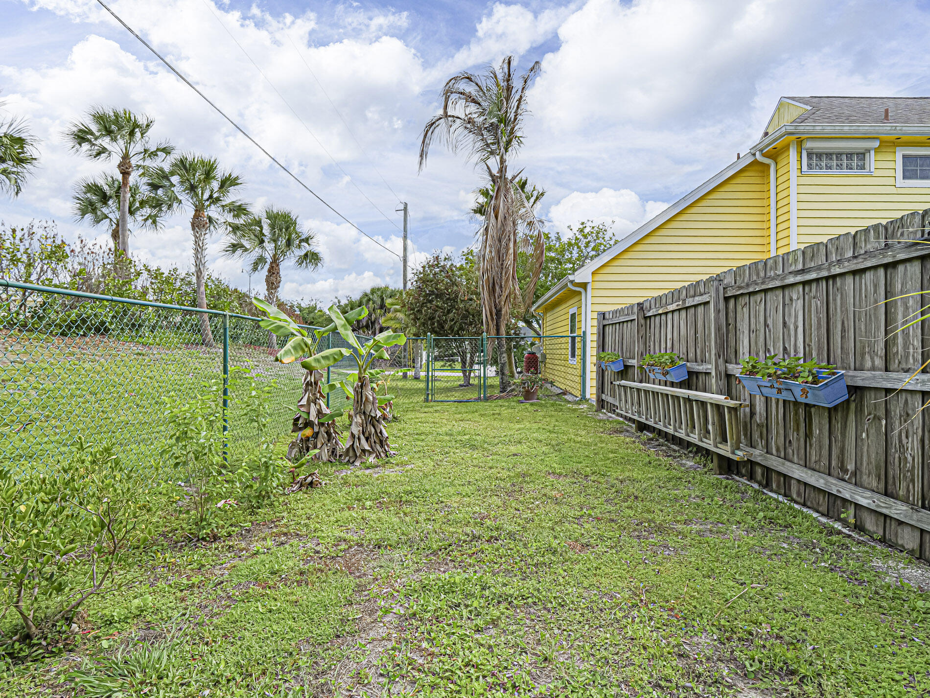 PORT ST LUCIE SECTION 3 - Residential