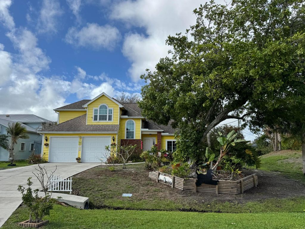 Photo of 1226 SE Coral Reef Street, Port Saint Lucie, FL 34983 (MLS # B26019077)