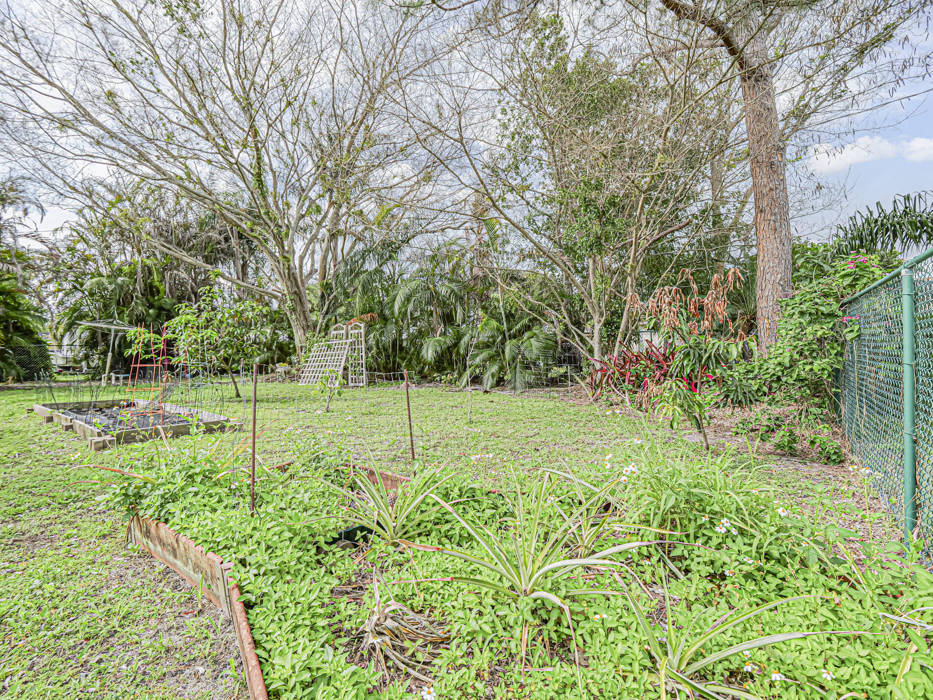 PORT ST LUCIE SECTION 3 - Residential