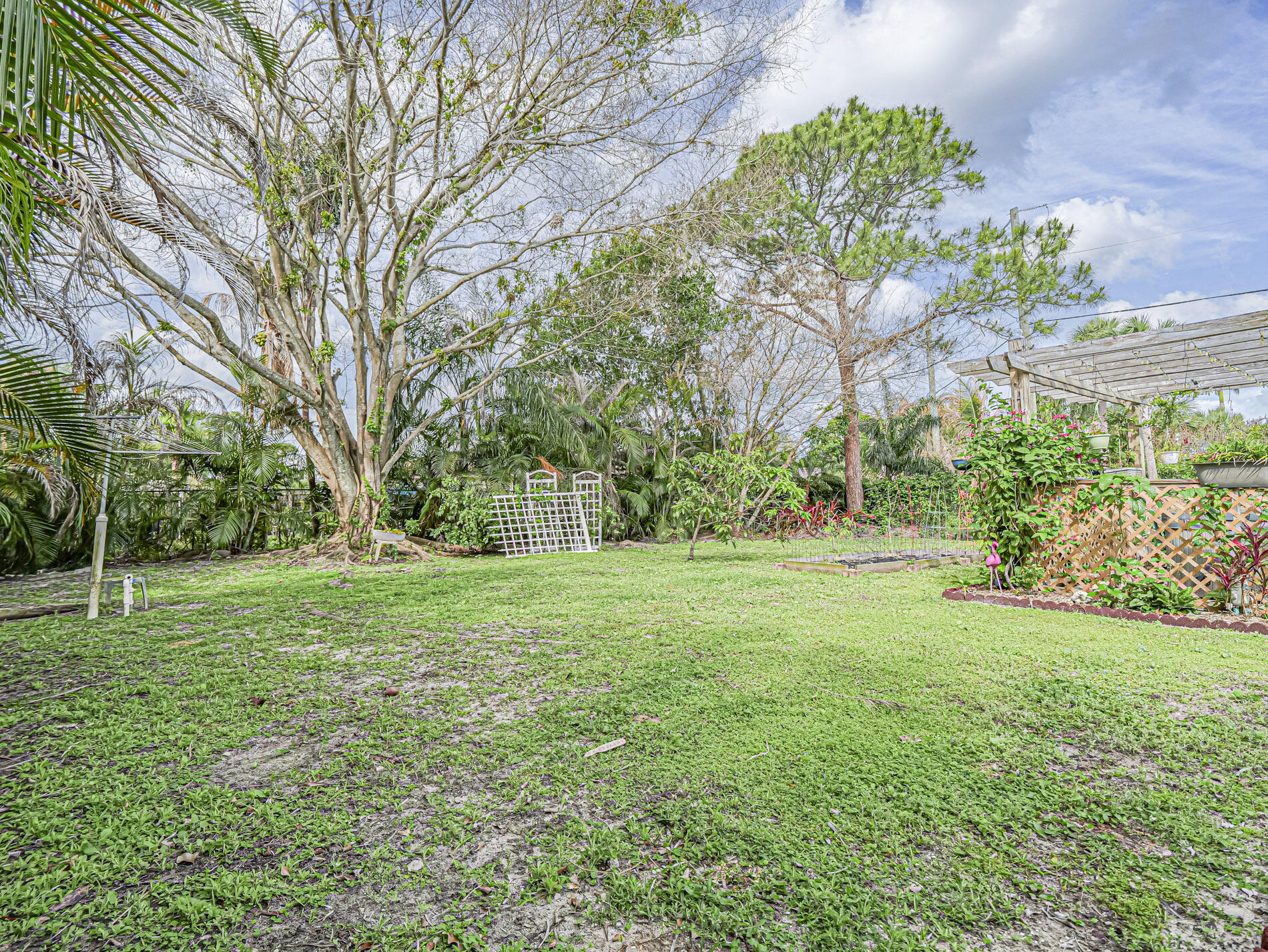 PORT ST LUCIE SECTION 3 - Residential