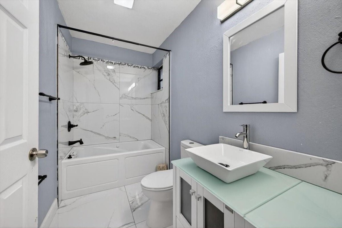 Biscayne Gardens Sec A - Residential Lease