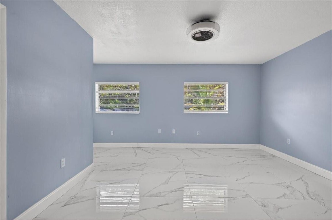 Biscayne Gardens Sec A - Residential Lease