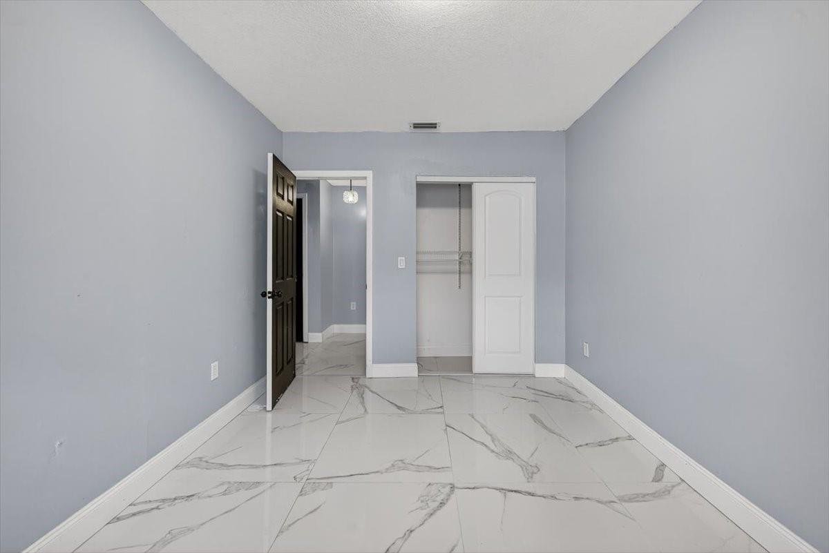 Biscayne Gardens Sec A - Residential Lease