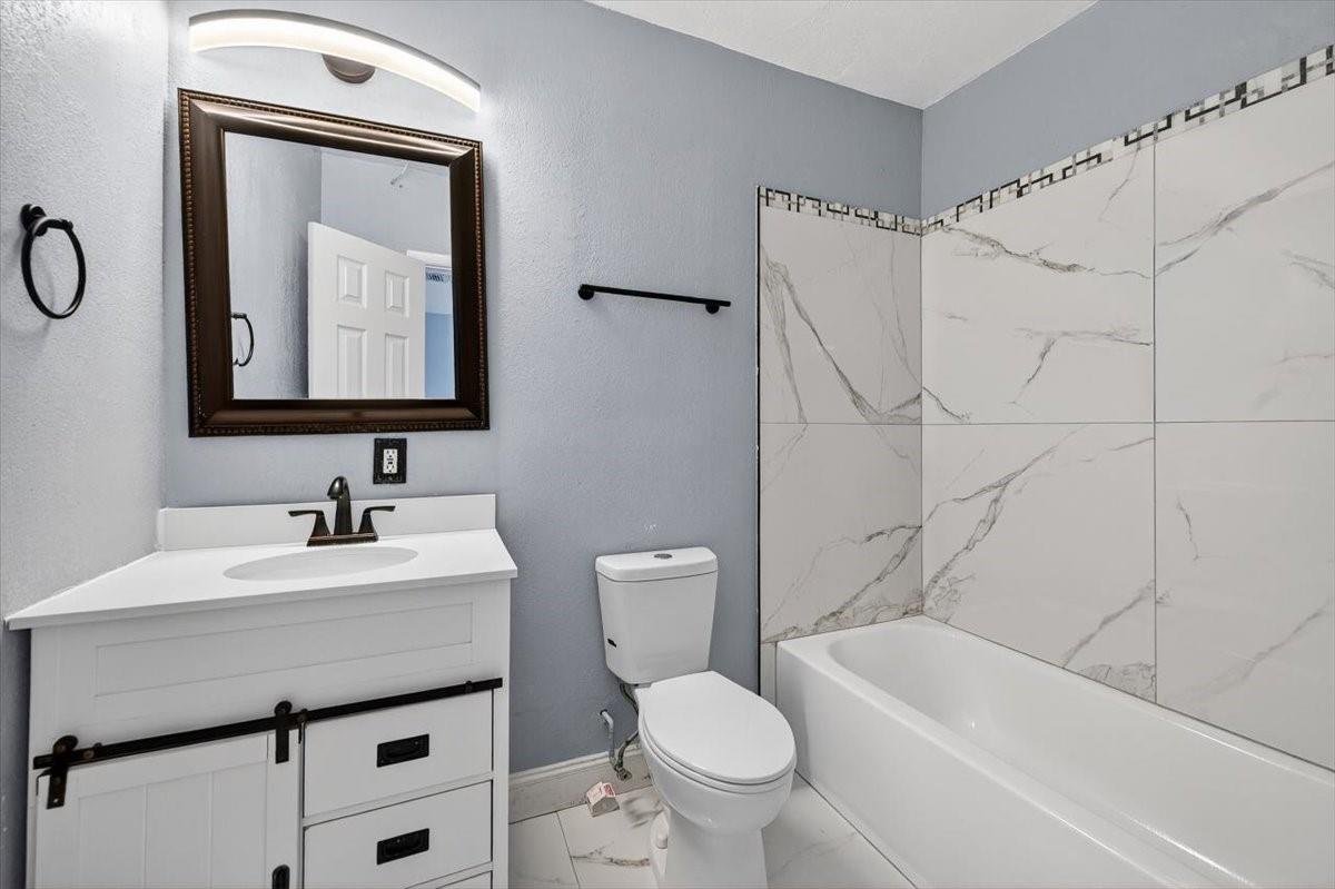 Biscayne Gardens Sec A - Residential Lease