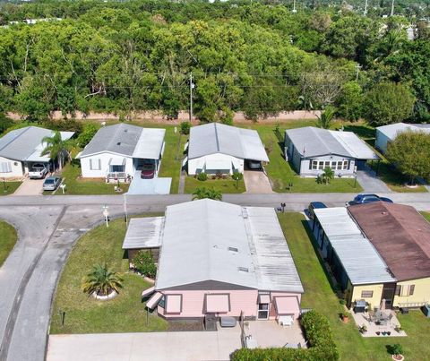 A home in Port St Lucie