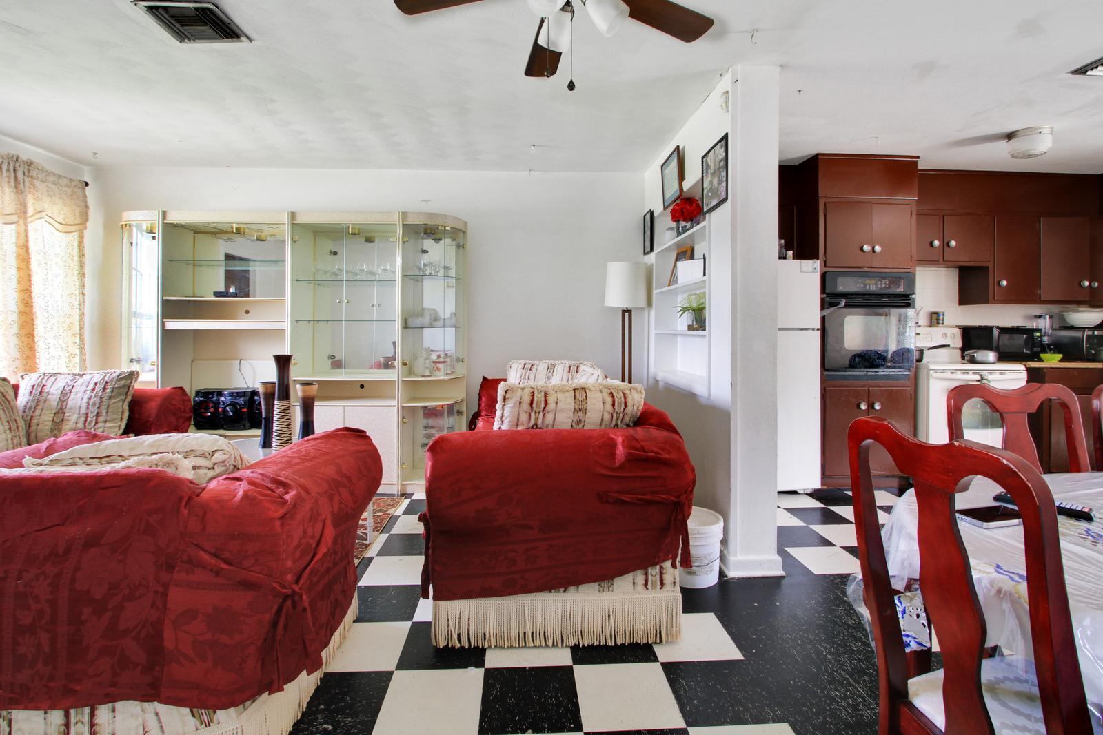 KELSEY CITY - Residential Income