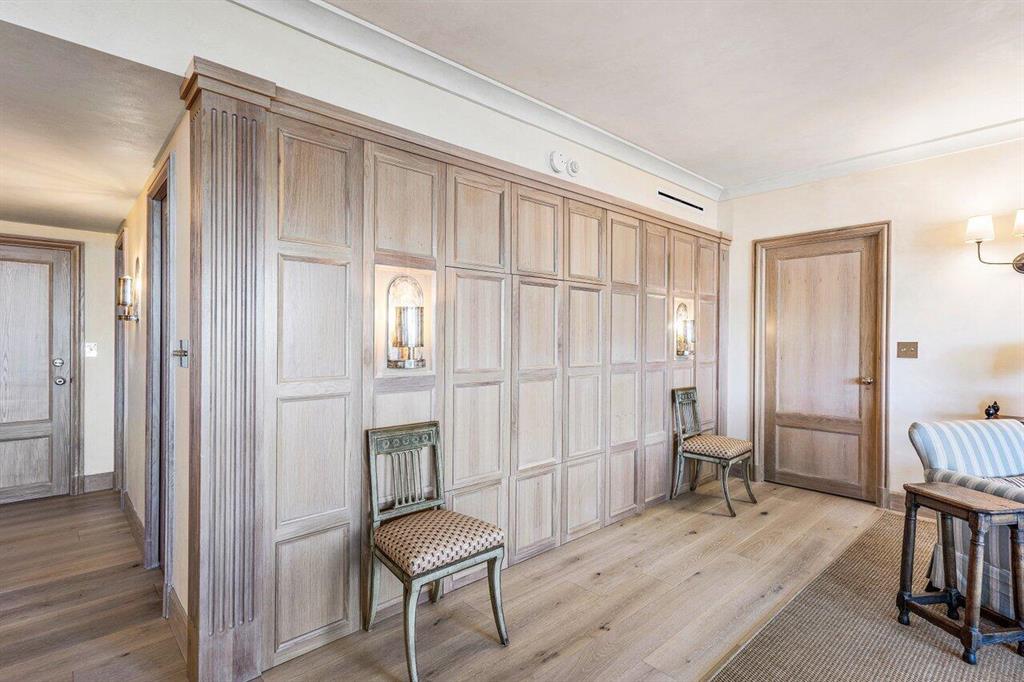 LOWELL HOUSE CONDO LTS 53 - Residential