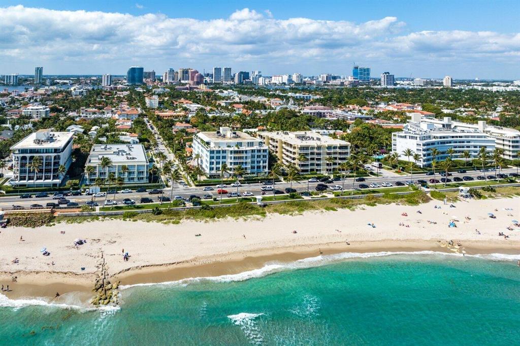 LOWELL HOUSE CONDO LTS 53 - Residential