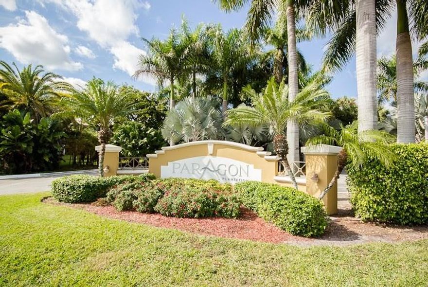 Come tour this amazing,  renovated 1/1 apartment complex in the beautiful heart of plantation. Motivated owner. Rapid move in and great amenities. Washer and dryer in every unit, pet friendly and spacious closets and extra storage. Come look and lease in the same day!!! Incentives on approved 650+ credit, ONLY first and security to move in!!!! If score lower, owner will review all offers and then will request first, last and security. Come tour and we can get you into this wonderful complex.  Go through showing time plz and text for even faster response also Gate code *1008  Water flat rate $30.00 a month