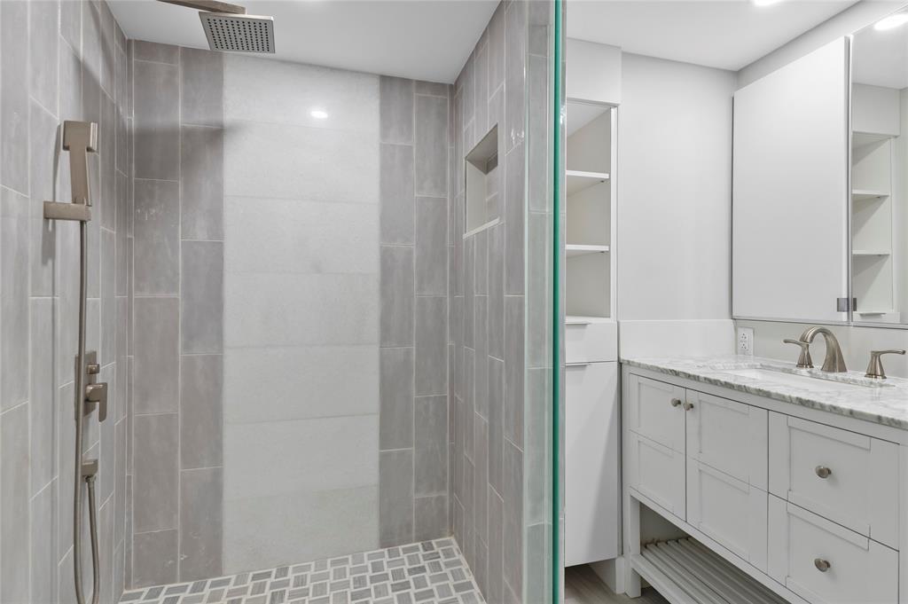 The Galleon Condo - Residential Lease