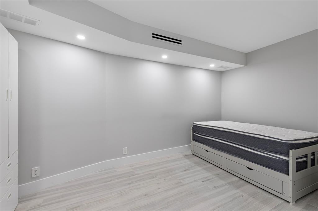 The Galleon Condo - Residential Lease