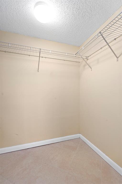 SAND DOLLAR VILLAS CONDOMINIUM D - Residential