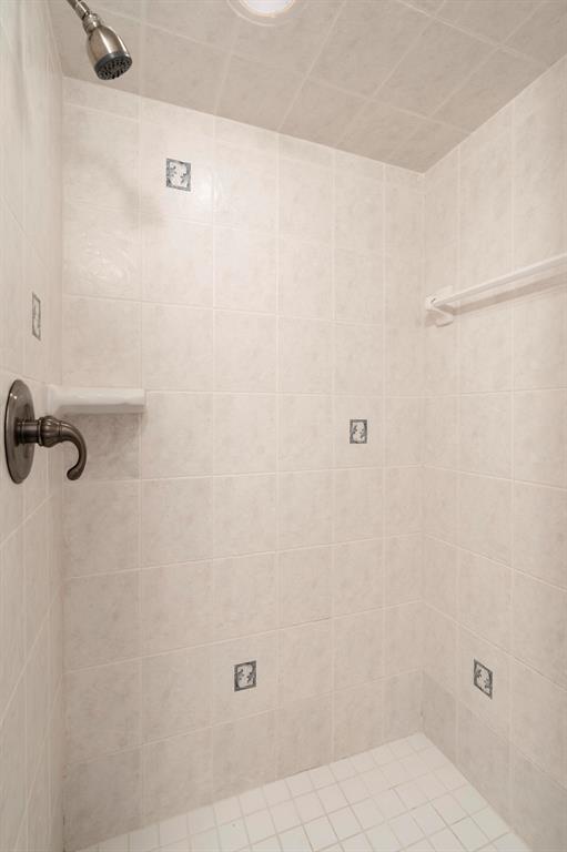 SAND DOLLAR VILLAS CONDOMINIUM D - Residential