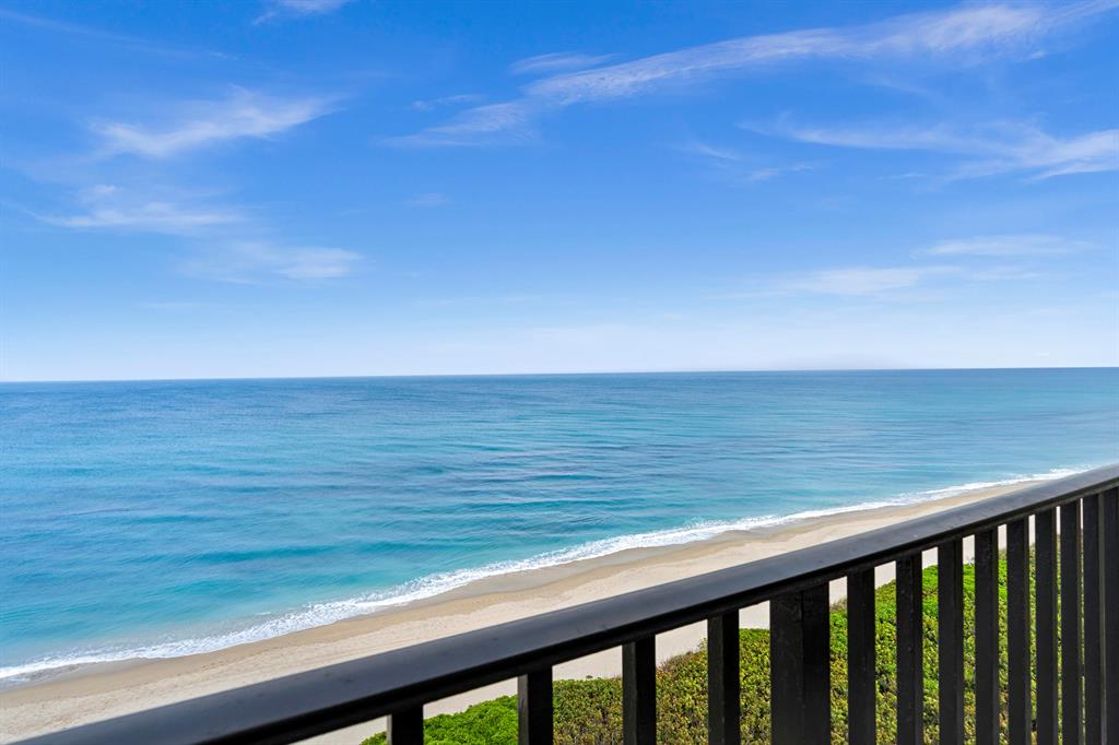 SAND DOLLAR VILLAS CONDOMINIUM D - Residential