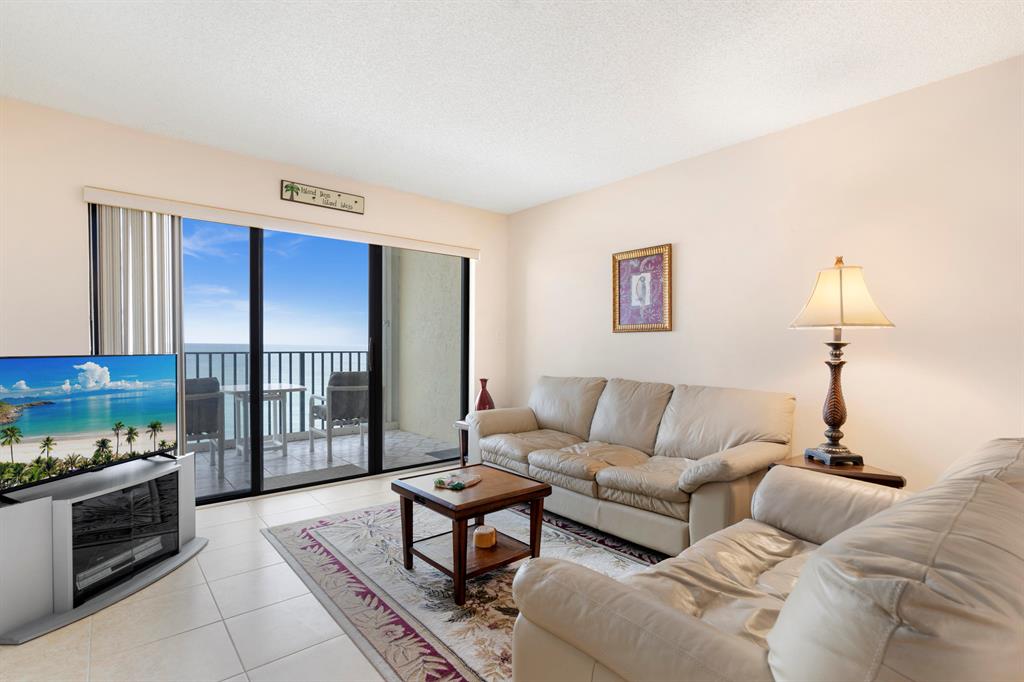 SAND DOLLAR VILLAS CONDOMINIUM D - Residential