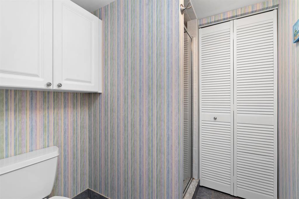 SAND DOLLAR VILLAS CONDOMINIUM D - Residential