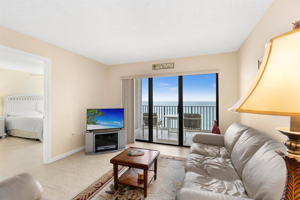 SAND DOLLAR VILLAS CONDOMINIUM D - Residential