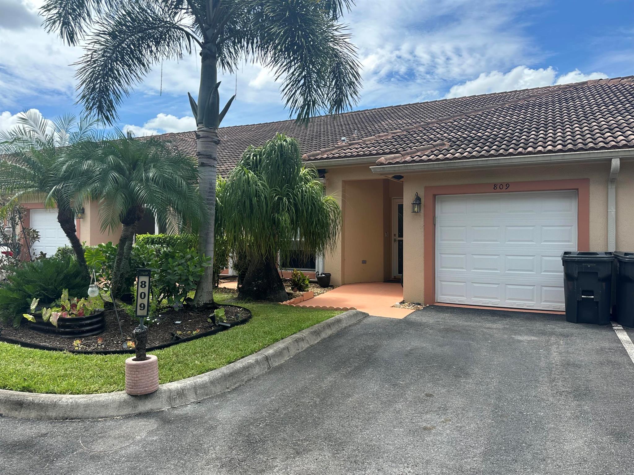 LUCERNE LAKES CONDO - Residential
