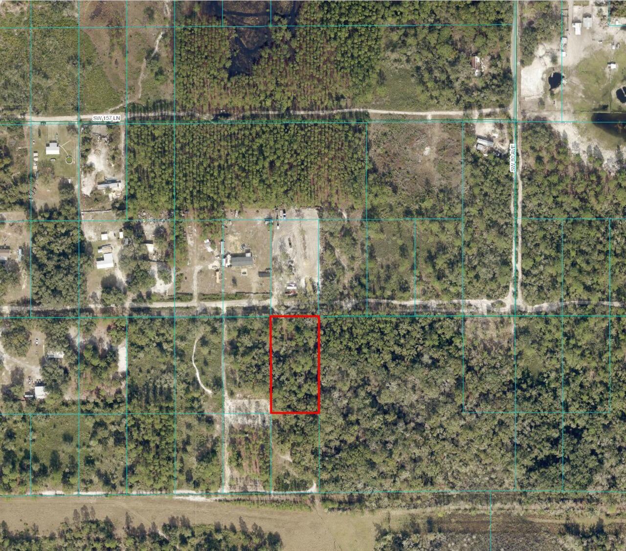 This is a perfect opportunity to investing in the growing Marion Oaks Community. Vacant land 1.25 acres, no flood zone. Nestled in a area close to highways and the same time offers a calm area to live.. No HOA restrictions. Excellent choice for homeowners to build your dream house and investors.