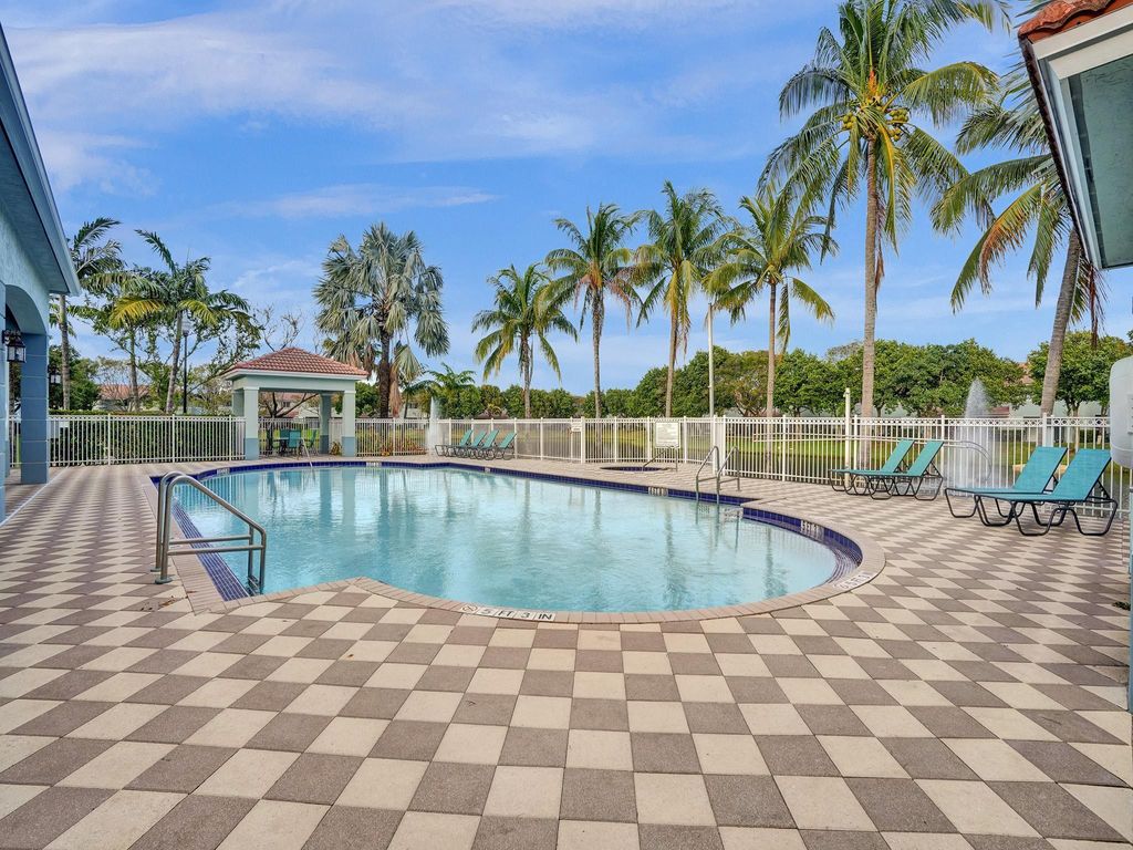 Photo of 3719 Sonoma Drive #3719, Riviera Beach, FL 33404 (MLS # R10949344)
