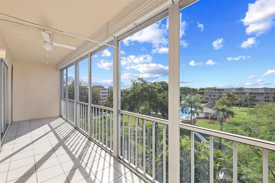 Bright and spacious 1-bedroom, 1.5-bath condo in a friendly 55+ Hollywood community. This move-in-ready top-floor unit features a retro kitchen with newer appliances, a well-kept vintage bathroom, and a large walk-in closet for great storage. Enjoy peaceful views of the courtyard and pool, plus plenty of natural light throughout. A clean, comfortable home with classic charm and lots of potential to make it your own. Association requires MINIMUM CREDIT SCORE 675!