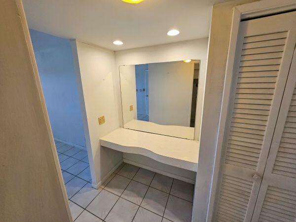 HILLCREST COUNTRY CLUB AP - Residential