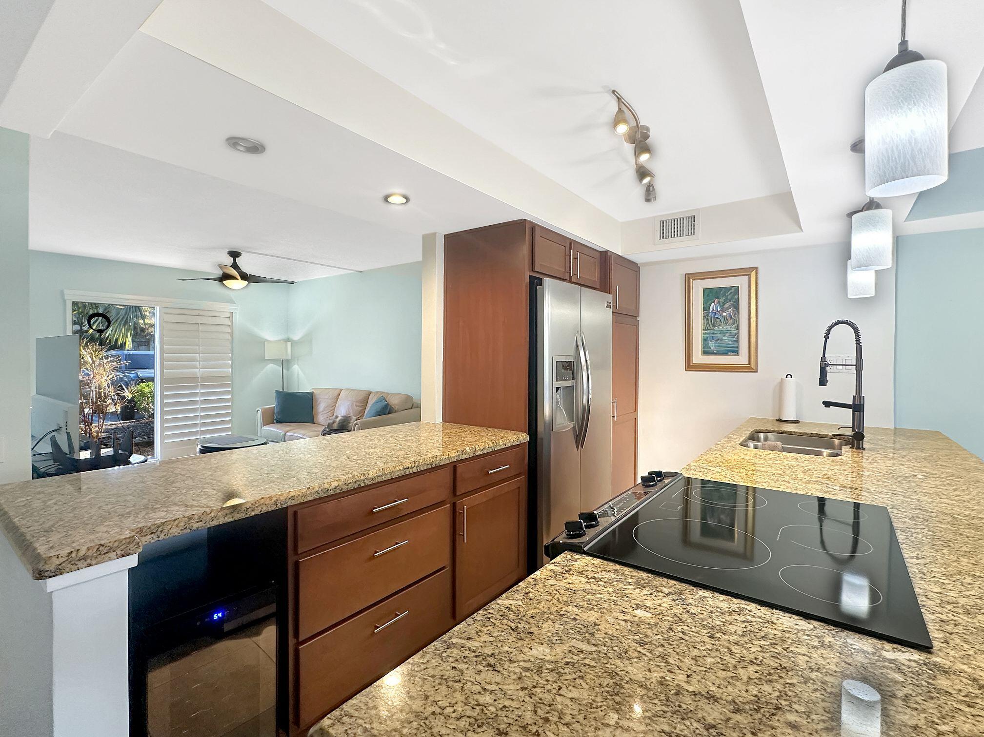 EMBARCADERO CONDO - Residential