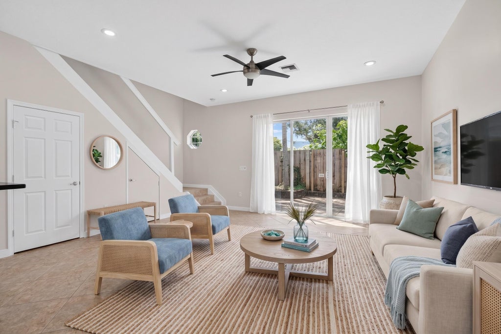 Photo of 11 NE 20th Avenue, Pompano Beach, FL 33060 (MLS # B26074457)