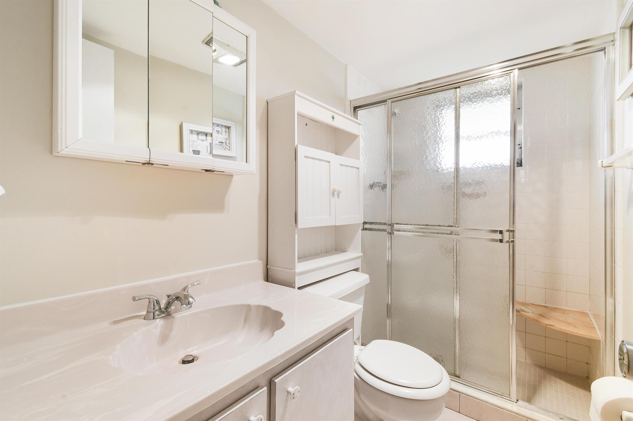TEQUESTA GARDEN CONDO 1 - Residential