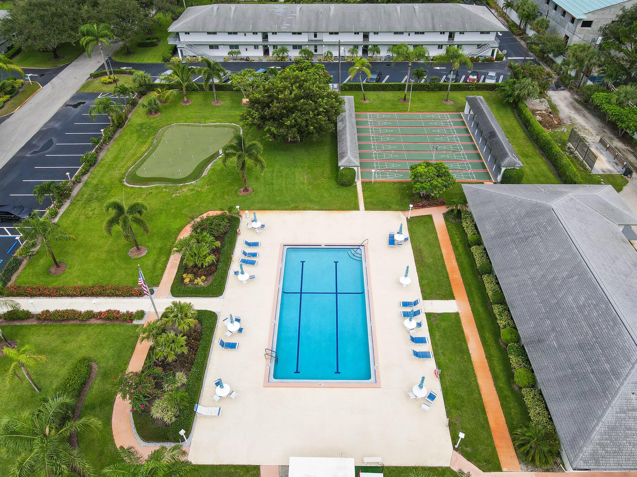 TEQUESTA GARDEN CONDO 1 - Residential