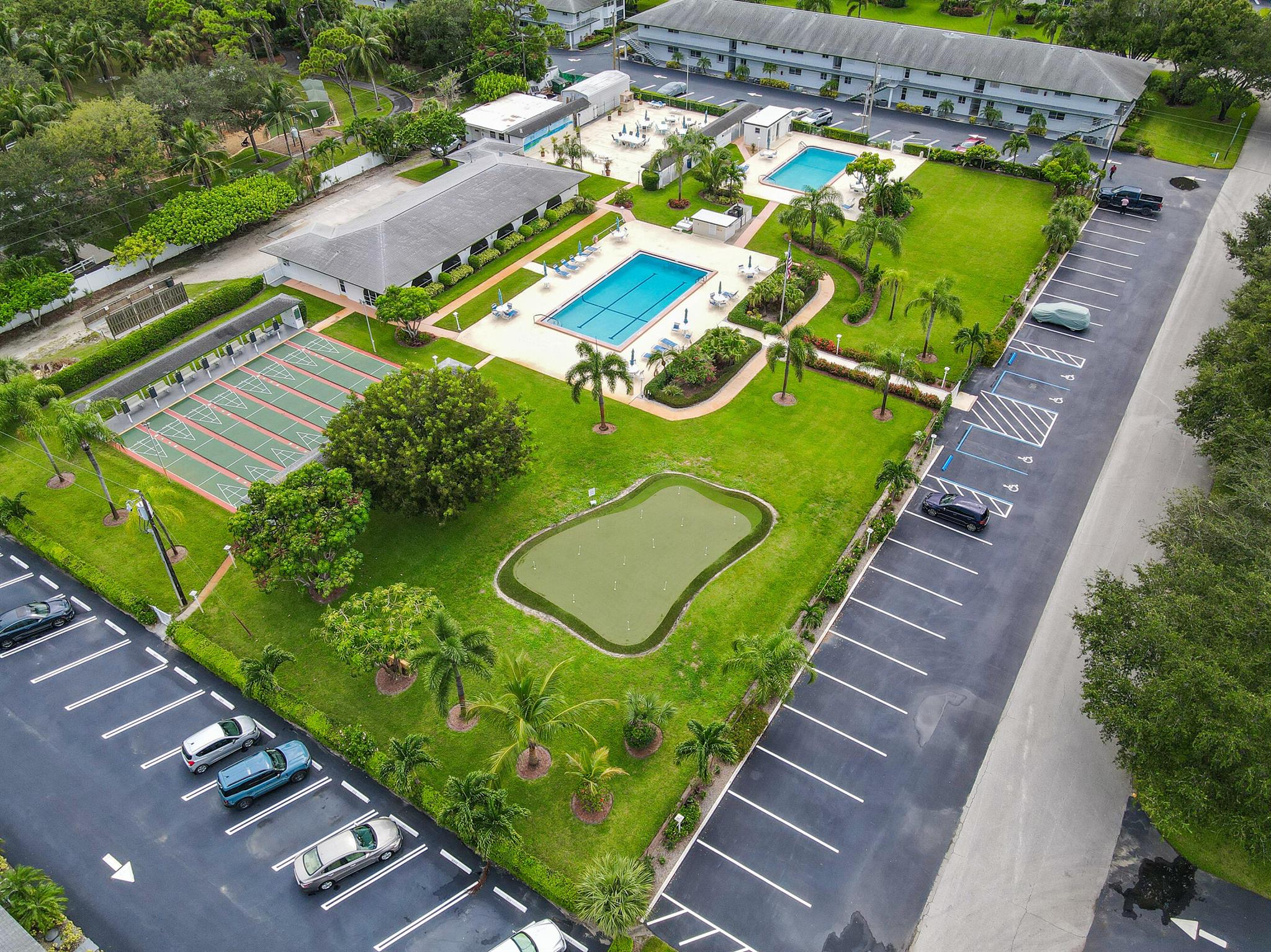 TEQUESTA GARDEN CONDO 1 - Residential