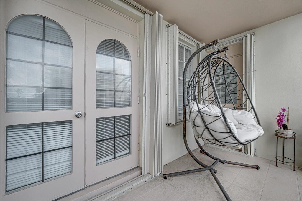 LA BONNE VIE CONDO - Residential