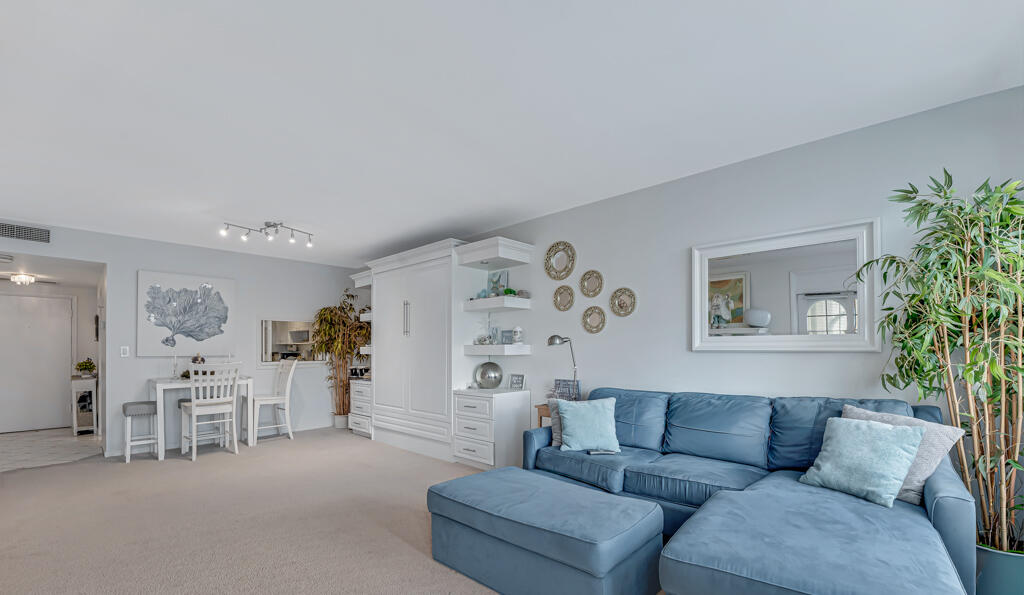 LA BONNE VIE CONDO - Residential