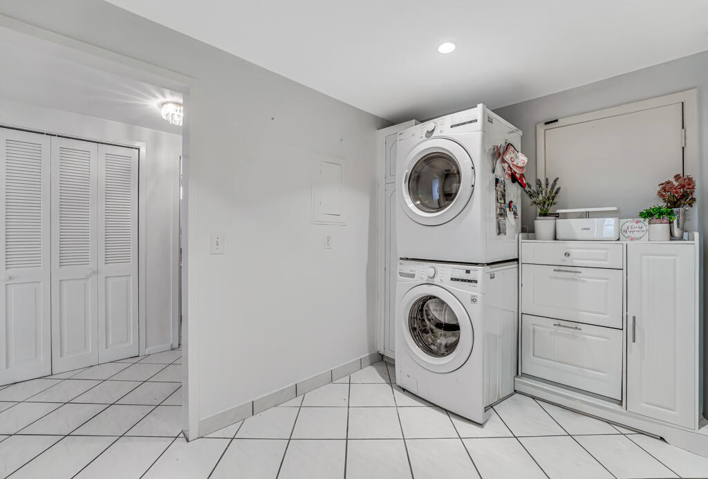 LA BONNE VIE CONDO - Residential