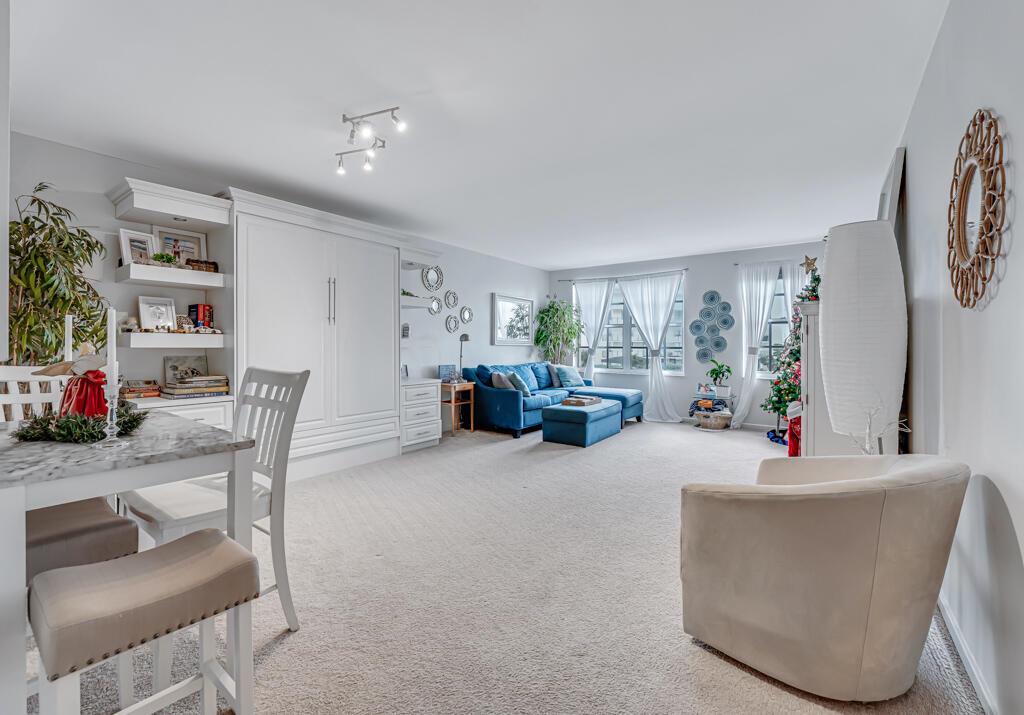 LA BONNE VIE CONDO - Residential