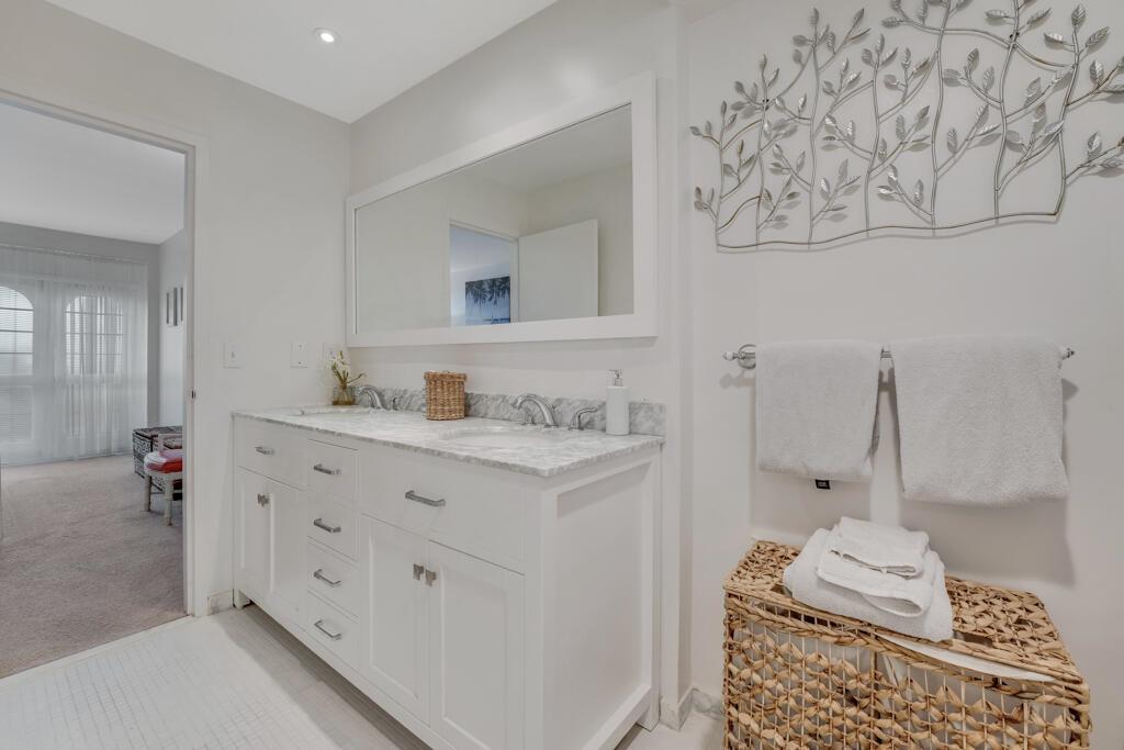 LA BONNE VIE CONDO - Residential