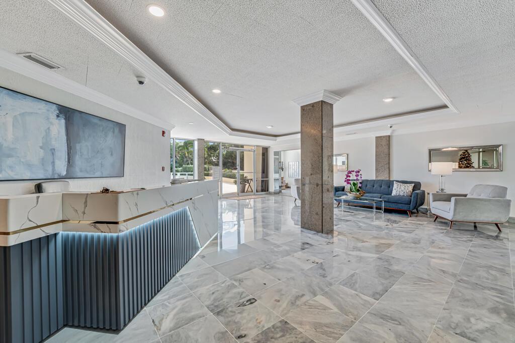 LA BONNE VIE CONDO - Residential