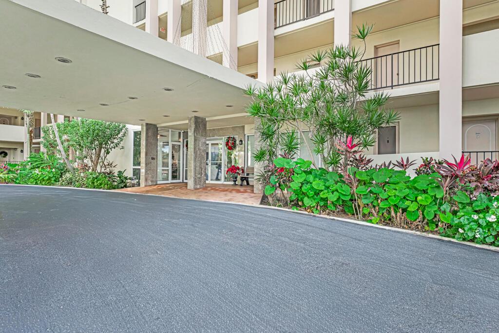 LA BONNE VIE CONDO - Residential