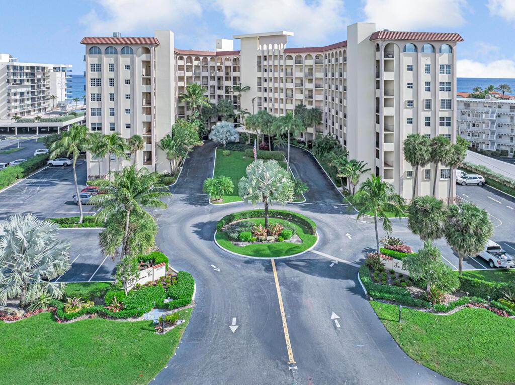 LA BONNE VIE CONDO - Residential