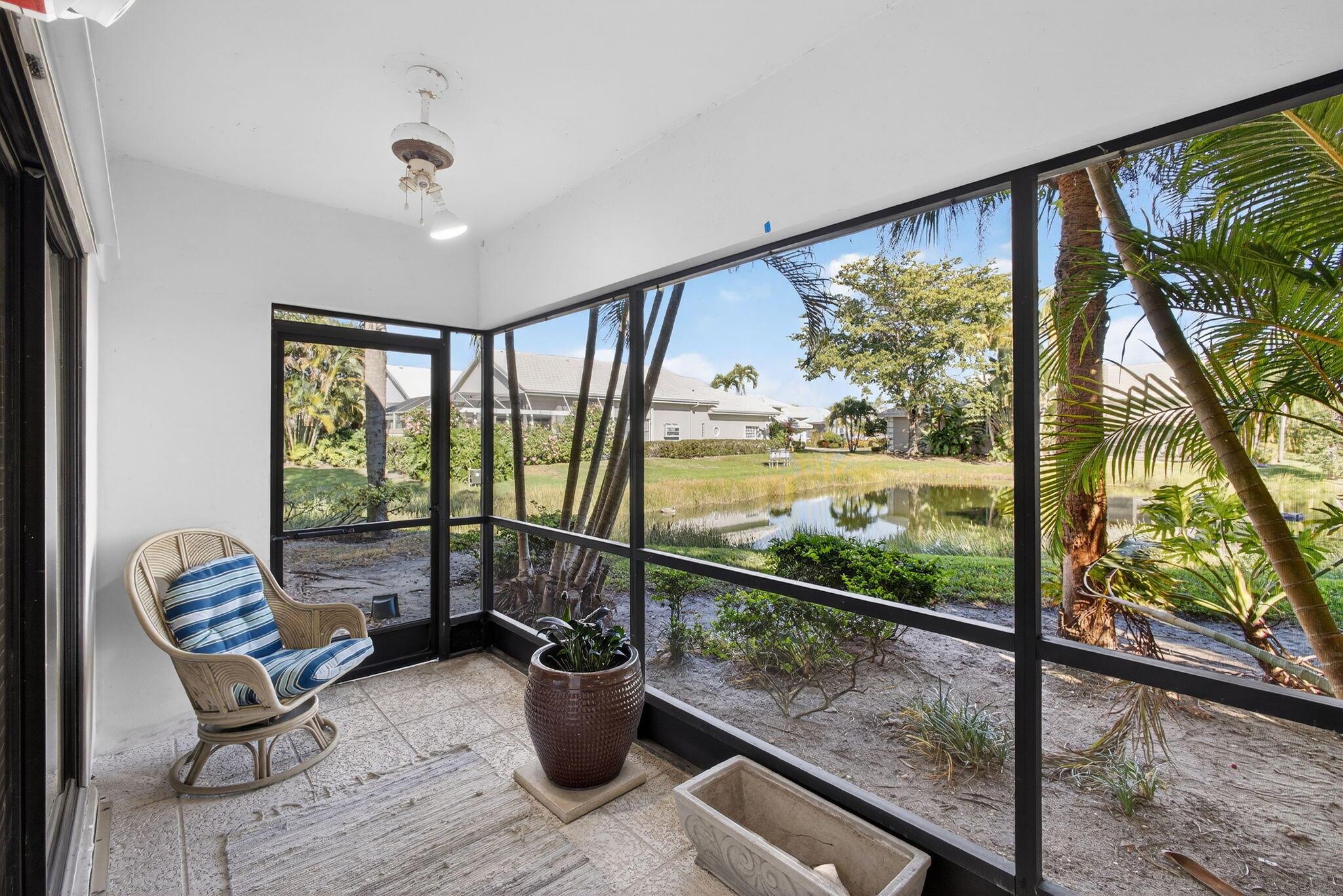 LAKES CONDO - Residential