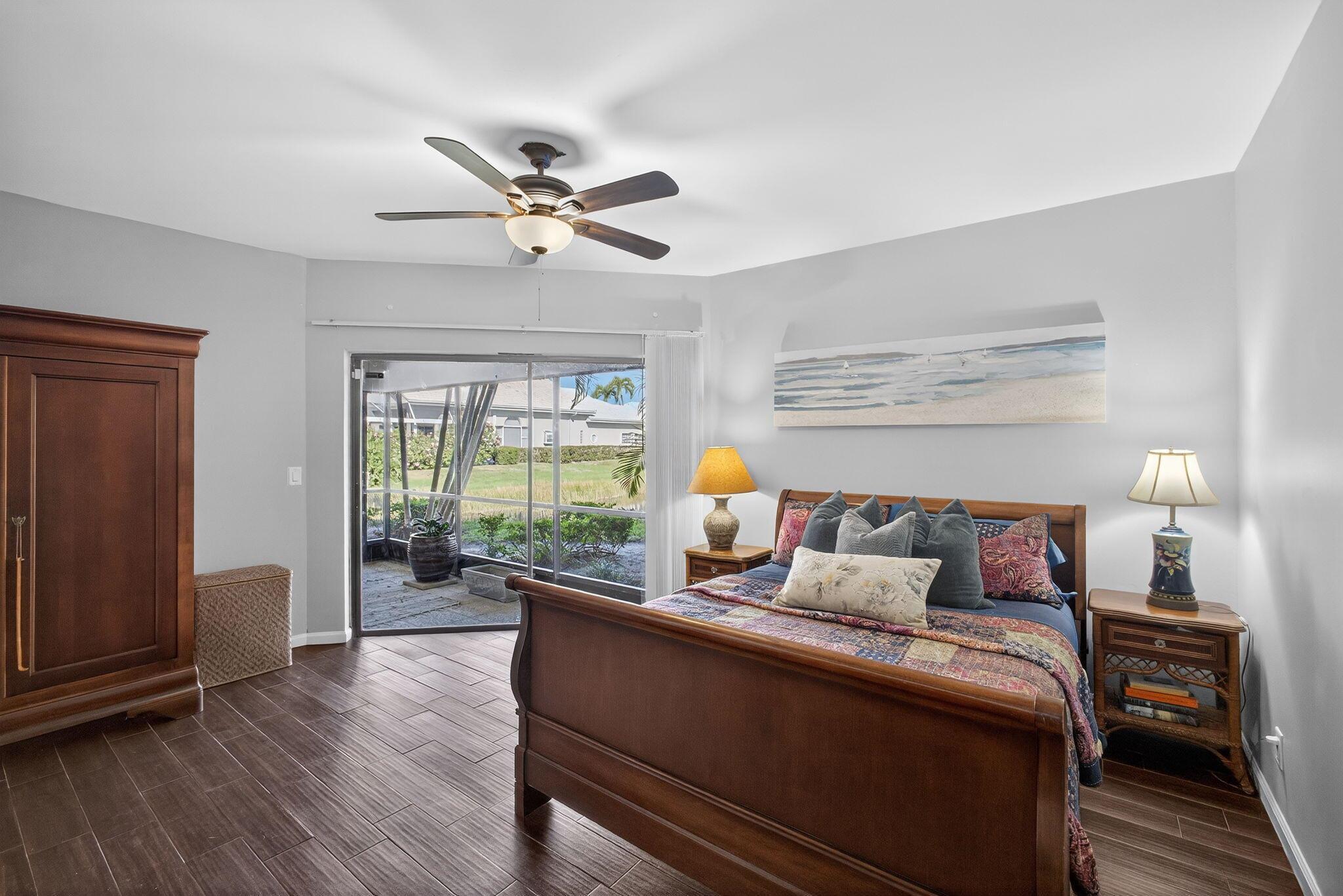 LAKES CONDO - Residential