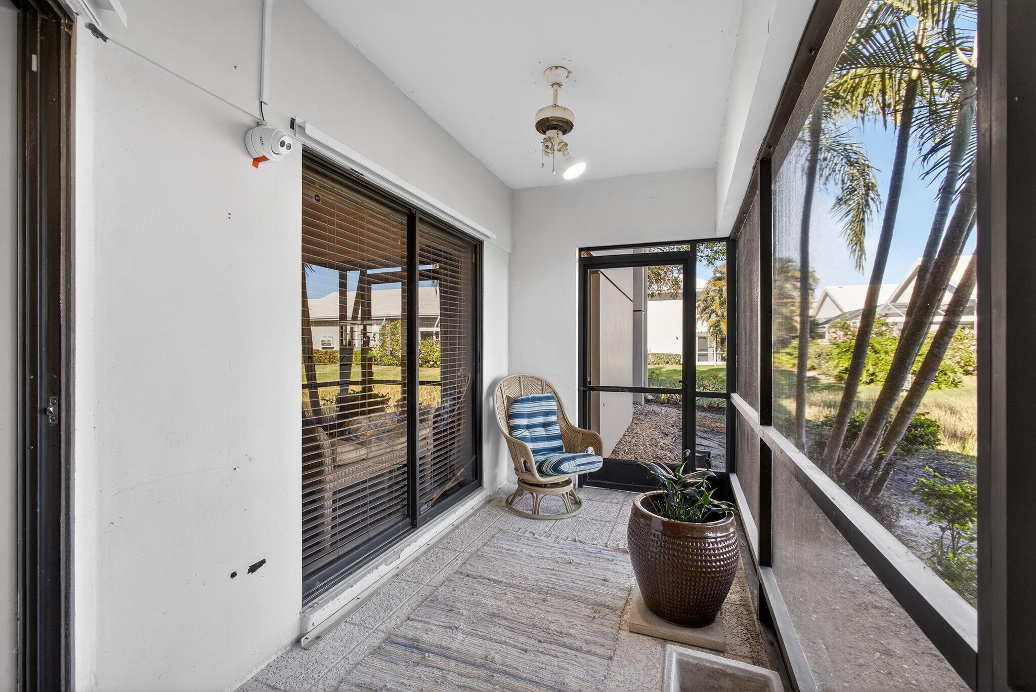 LAKES CONDO - Residential