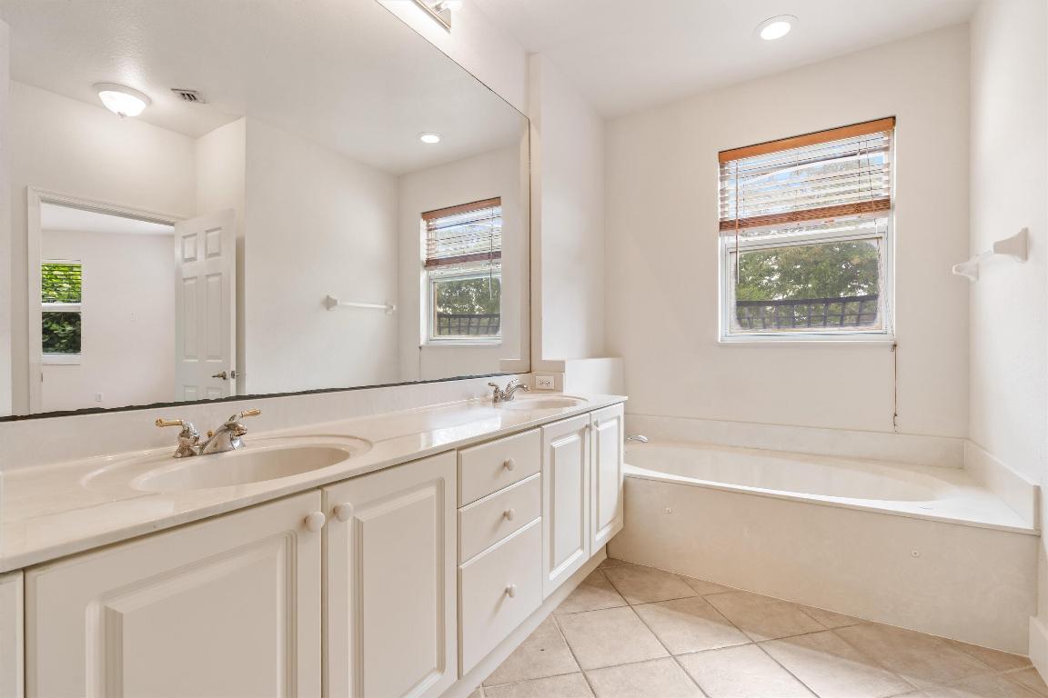 RACQUET CLUB OF DEER CREEK - Residential Lease