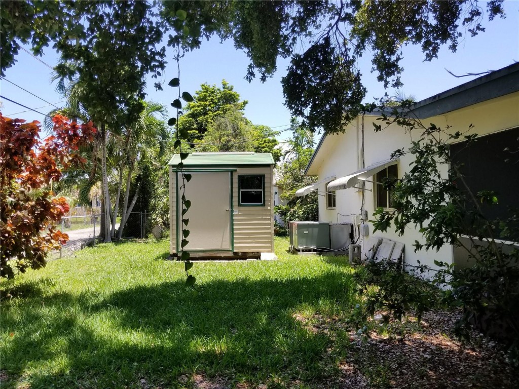 MELALEUCA GARDENS - Residential