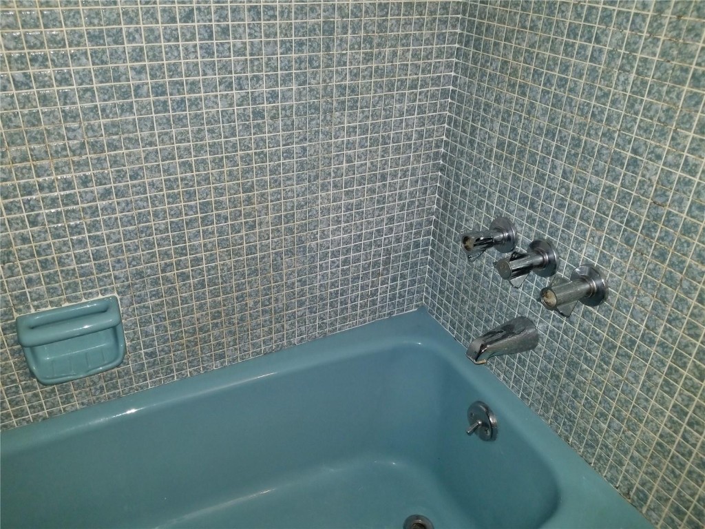 MELALEUCA GARDENS - Residential