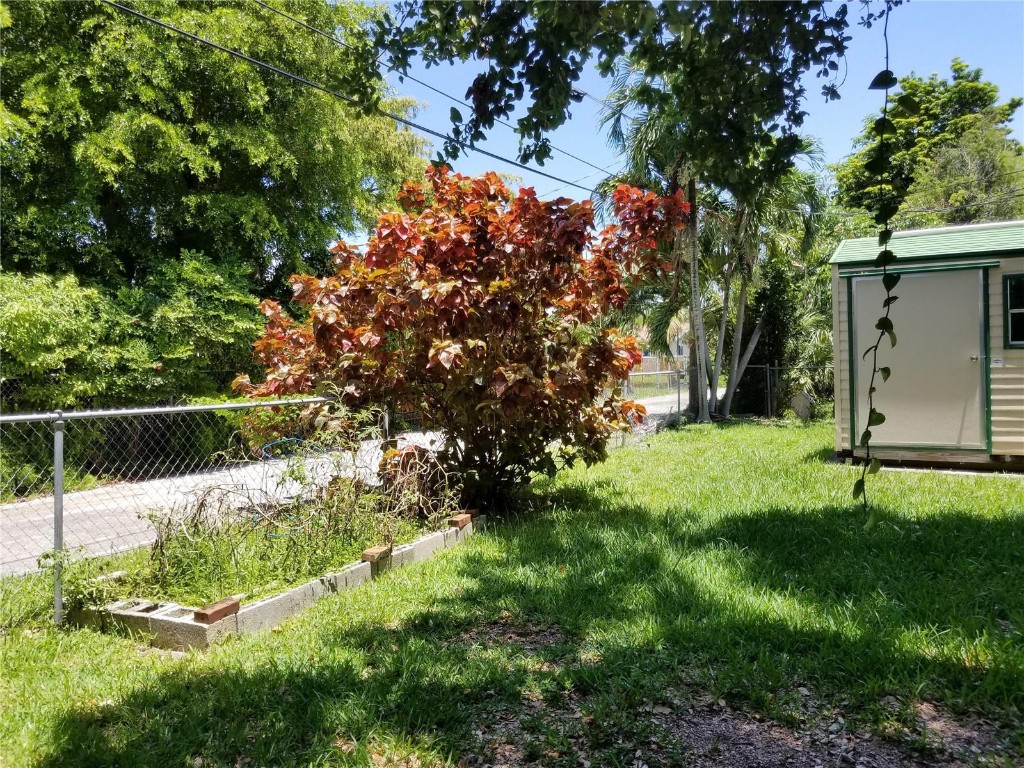 MELALEUCA GARDENS - Residential