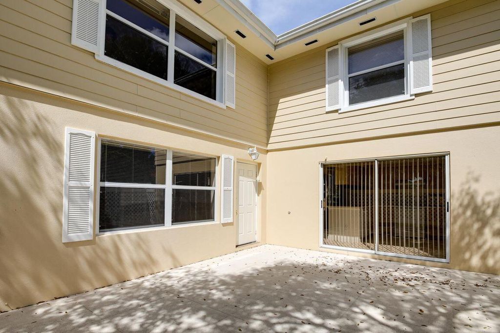 Photo of 6404 Dryden Court, Boynton Beach, FL 33436 (MLS # R11069617)