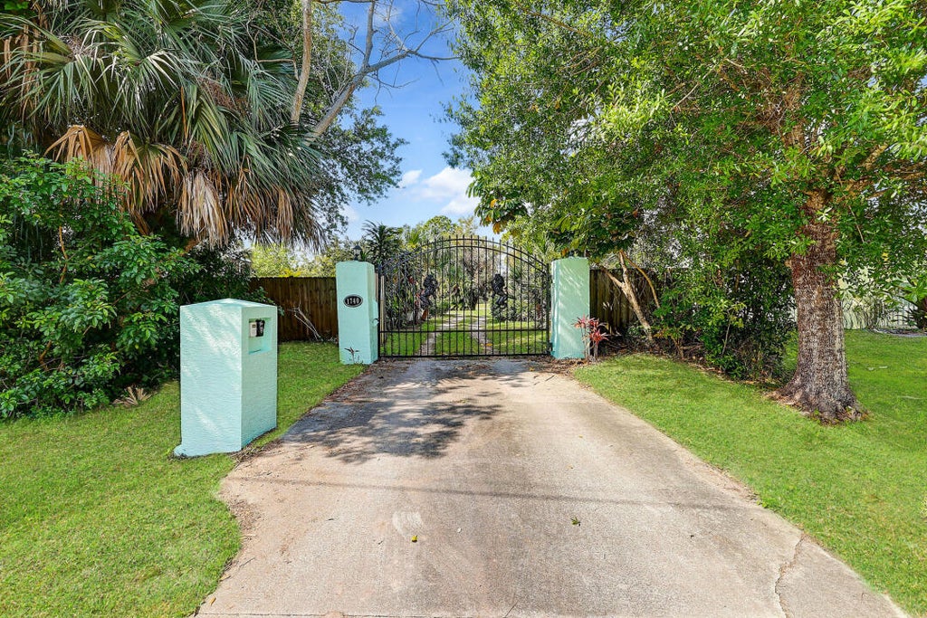 Photo of 1740 SE Clearmont Street, Port Saint Lucie, FL 34983 (MLS # R10971896)